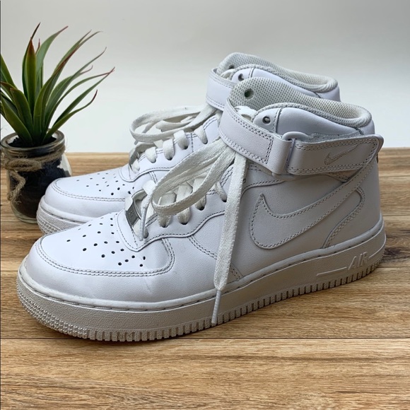 Nike Shoes - Nike Air Force 1 High Top sneakers sz 6.5
